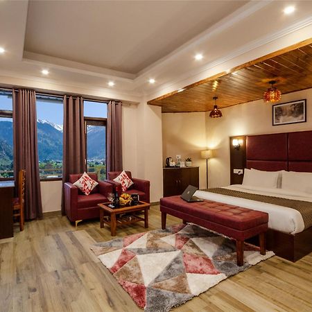 The Spruce Mansion 호텔 마날리 외부 사진